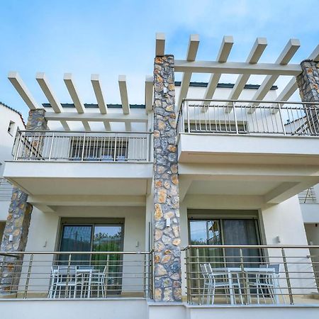 Athina Palace Luxurious Appartments โปตอส ภายนอก รูปภาพ