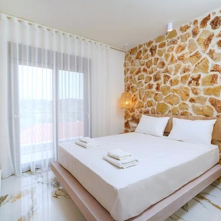 Athina Palace Luxurious Appartments โปตอส ภายนอก รูปภาพ