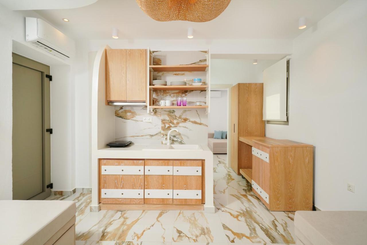 Athina Palace Luxurious Appartments โปตอส ภายนอก รูปภาพ