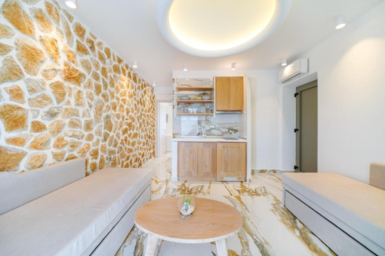 Athina Palace Luxurious Appartments โปตอส ภายนอก รูปภาพ