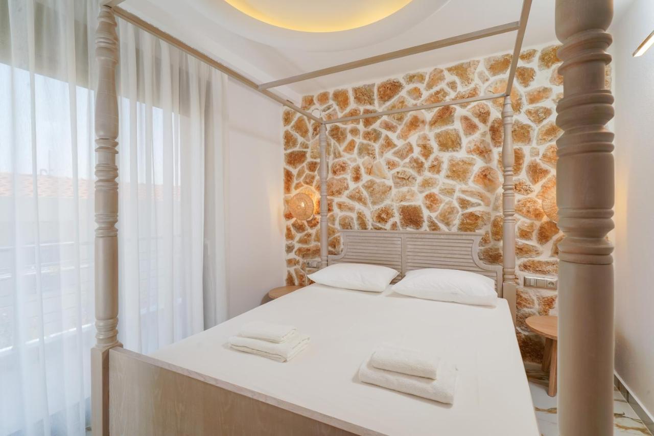 Athina Palace Luxurious Appartments โปตอส ภายนอก รูปภาพ
