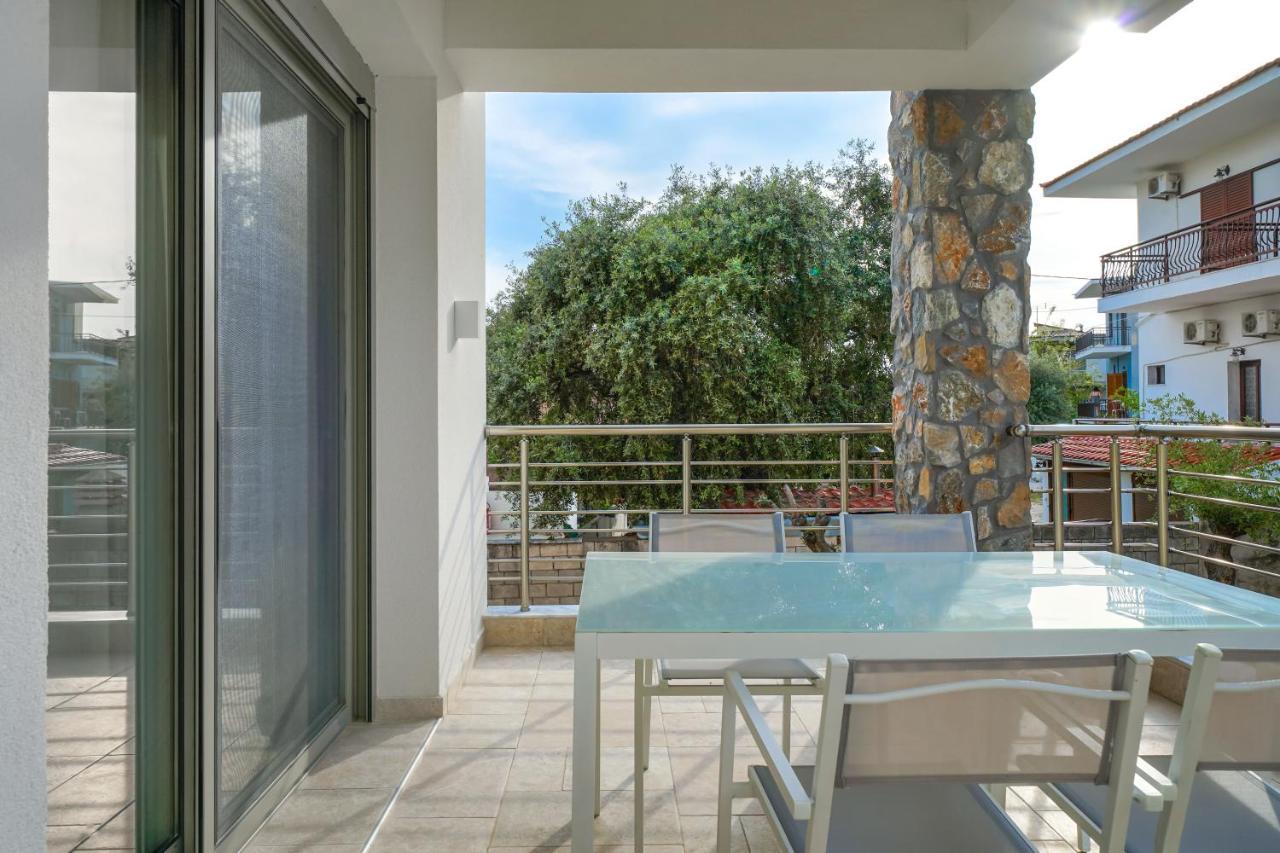 Athina Palace Luxurious Appartments โปตอส ภายนอก รูปภาพ